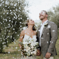 Biodegradable Confetti Cannon - White Circles - Image 12